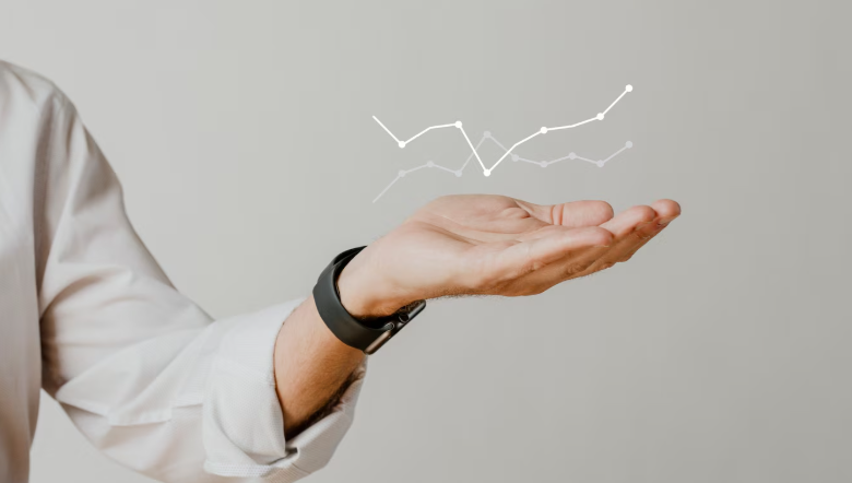 una mano de un hombre con una métrica